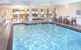 Courtyard Cleveland Independence